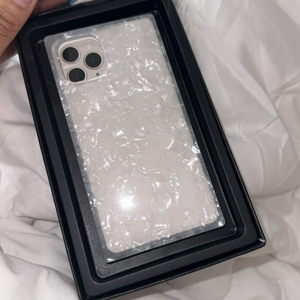 White Pearl SQUARE iPhone Case 11 Pro